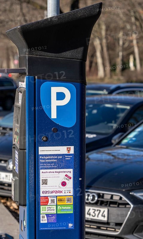 Modern parking machines, road traffic in Berlin
