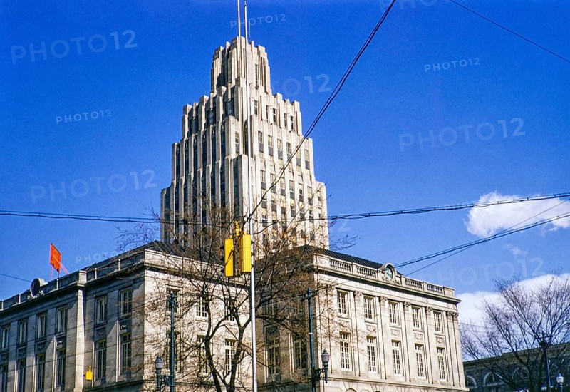 1920s architecture of the Forsyth County Courthouse, Winston Salem, North Carolina, USA, c. 1953