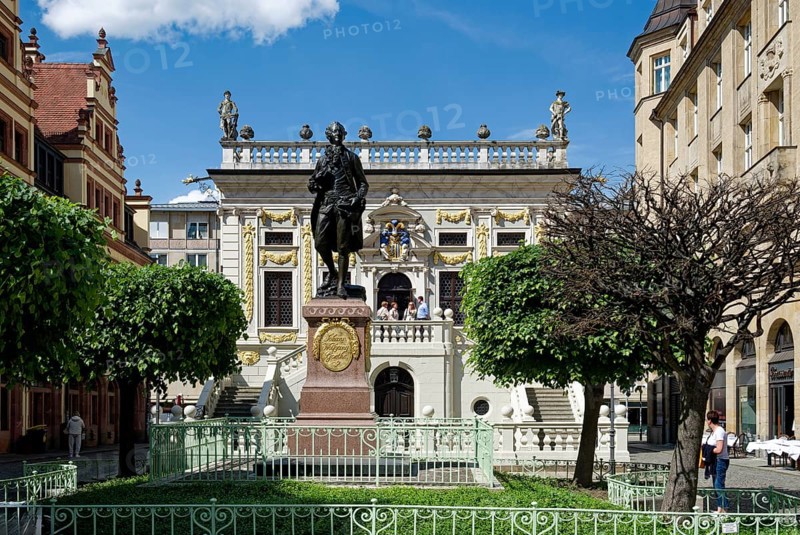 Baroque Old Trade Exchange, bronze statue of Goethe by Carl Seffner, depicting Johann Wolfgang von Goethe, and Old Town Hall at the Naschmarkt, Leipzig, Saxony, Germany
