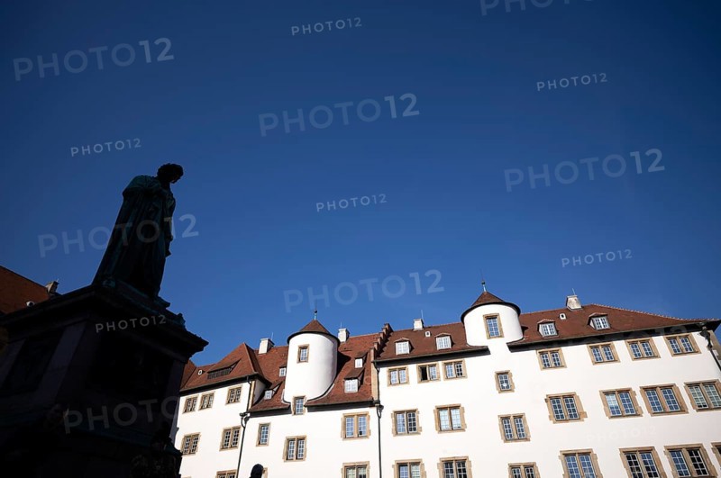 Schiller Monument to Friedrich Schiller, Old Chancellery, Schillerplatz, Old Town, Stuttgart, Baden-Württemberg, Germany