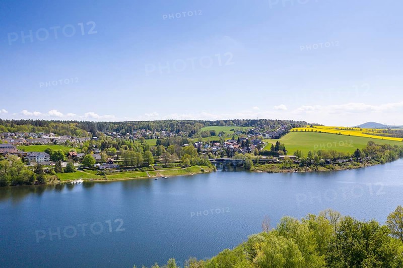 Malter, town view with dam and Weißeritz valley railway, in the background the Luchberg, aerial view, Dippoldiswalde, Erzgebirge, Saxony, Germany