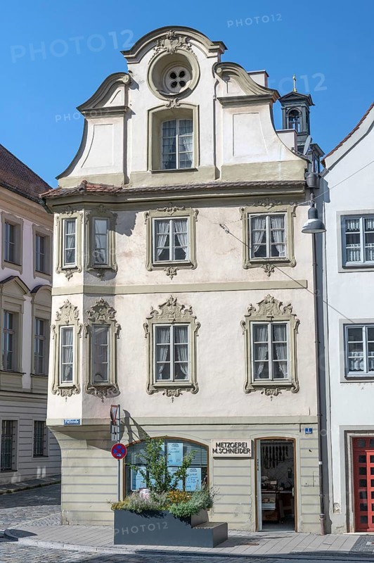 Former prince-bishop's cavalier house, 17th century, baroque remodelling, Pfahlstr. 1, Eichstätt, Upper Bavaria, Germany