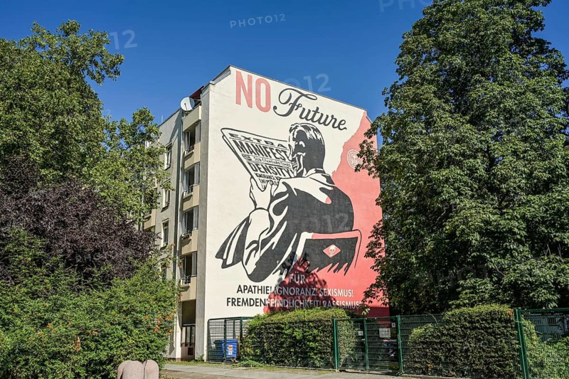 Mural entitled NO Future by Shepard Fairey aka Obey Giant, Schwerinstraße, Schöneberg, Tempelhof-Schöneberg, Berlin, Germany