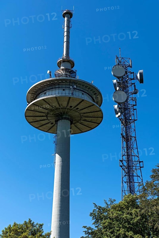 Transmission mast with antennas, telecommunications tower of Deutsche Telekom, transmission tower, summit of Hoherodskopf mountain, excursion destination, Schotten, Vogelsberg Volcano Region nature park Park, Hesse, Germany