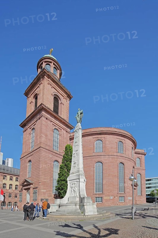 Classicist building St Paul's Church with Unity Monument, Obelisk, St Paul's Square, Old Town, Frankfurt am Main, Hesse, Germany