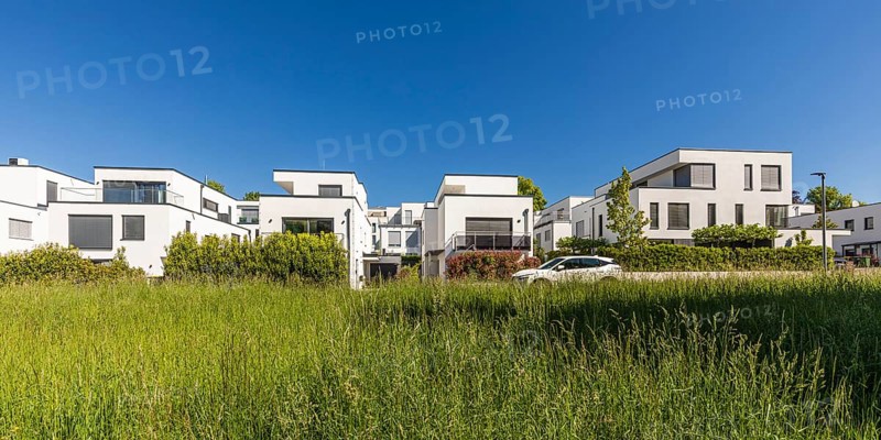 Modern detached houses with heat pumps in new development area, energy-saving house, efficiency house, Ludwigsburg, Baden-Württemberg, Germany