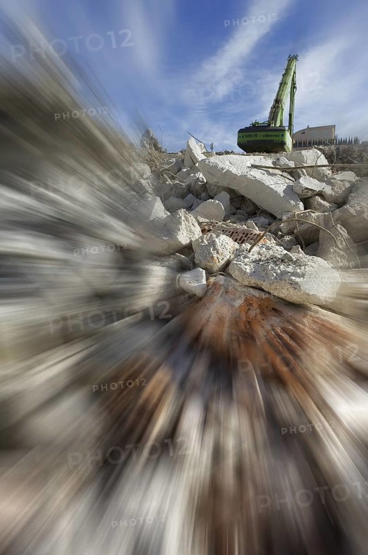 Demolition ruins of the Angererstraße 9 post office, subject of economic crisis, Munich, Bavaria, Germany