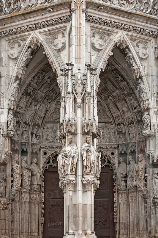 Gothic entrance portal designed with figure reliefs, 1385-1415, Regensburg Cathedral, St Peter's, start of construction 1273, Regensburg, Upper Palatinate, Bavaria, Germany
