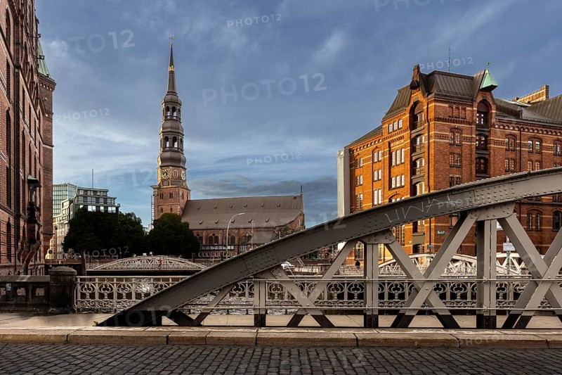 St. Katharinen's main church at the blue hour, Speicherstadt, Hamburg, Germany