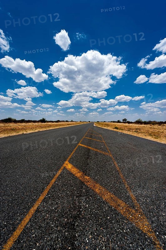 Highway, road, asphalt, road marking, marking, traffic, traffic rules, empty, nobody, mobile, mobility, car, driving, journey, road trip, movement, clouds, blue sky, Botswana