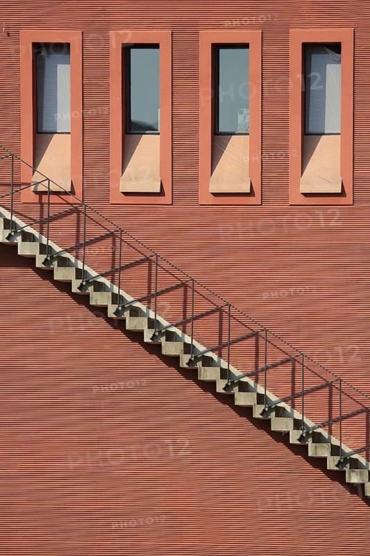 Red house wall of the portico with external staircase and four windows, building, red, Maininsel, Alte Brücke, Main, Frankfurt, Hesse, Germany