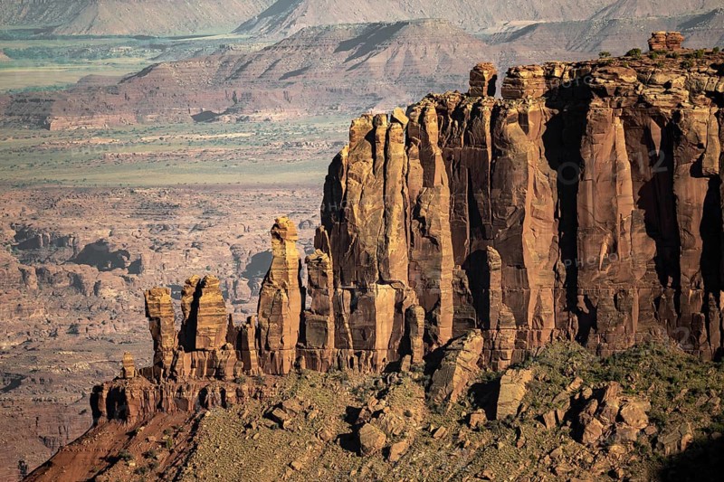 Explore the breathtaking rock formations of Canyonlands National Park. This picture captures the rugged beauty and expansive vistas that define this iconic American landscape