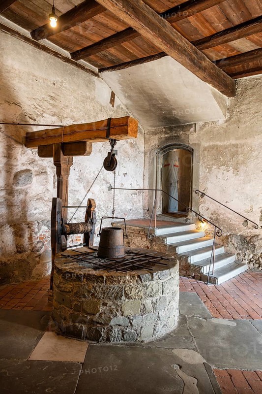 Fountain parlour with the castle fountain in the historic Meersburg Castle, museum, sight, Lake Constance, Lake Constance district, Baden-Württemberg, Germany