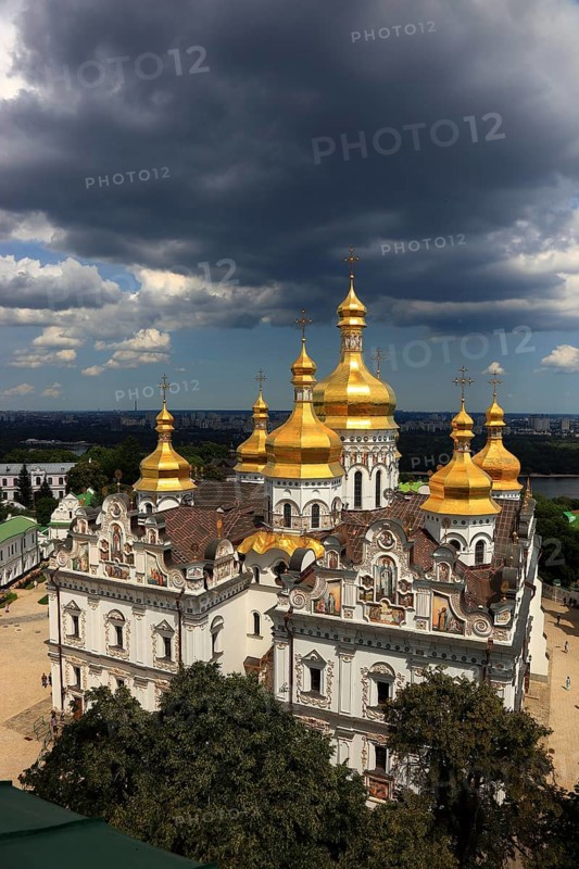 View of the Uspensky Cathedral and the monastery complex of the Kiev Cave Monastery, Holy Mary of the Assumption Monastery, Pecherskaya Lavra, Kiev, Ukraine from the bell tower