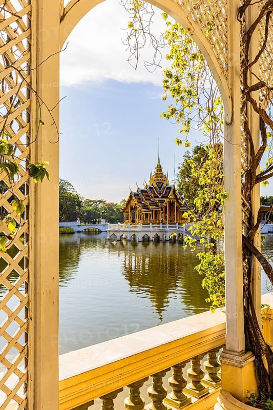 Garden pavilion, open gilded pavilion at the back, Buddhist temple complex, Thai King's Summer Palace, Bang Pa-In, near Ayutthaya, Thailand