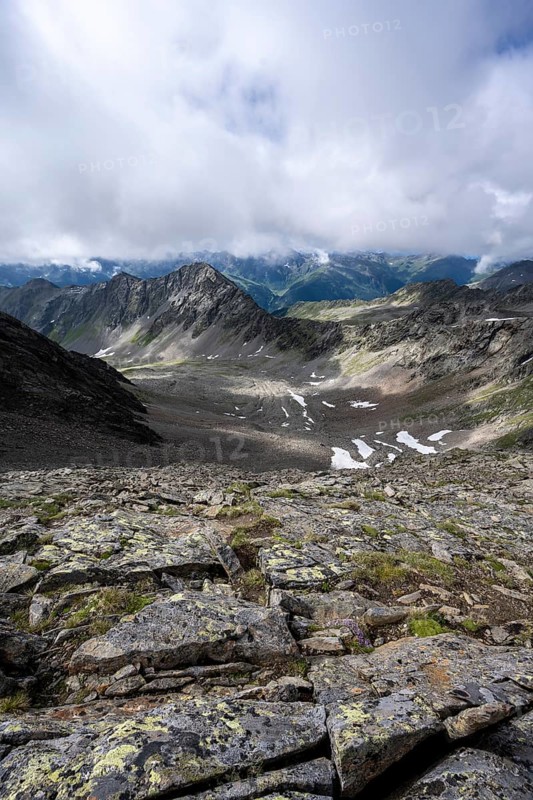 View of a mountain cirque and the Venediger group, hike to the summit of the Lasörling, Lasörling group, Hohe Tauern National Park, East Tyrol, Tyrol, Austria