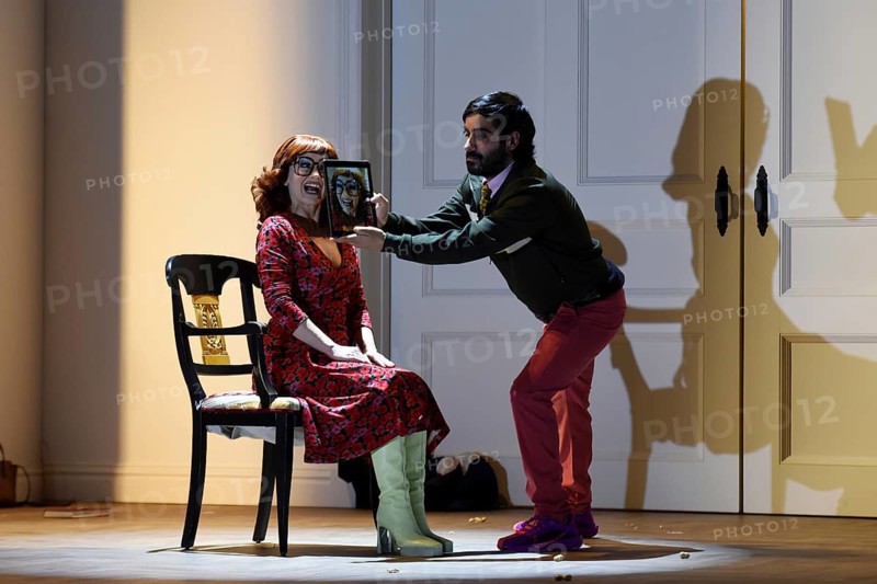 Katharine Mehrling (Sophia), Christin Nichols (Helena), Sophia oder das Emde der Humanisten, German premiere, photo rehearsal on 11.03.2026 at the Renaissance Theatre, Berlin, premiere on 15.03.2026