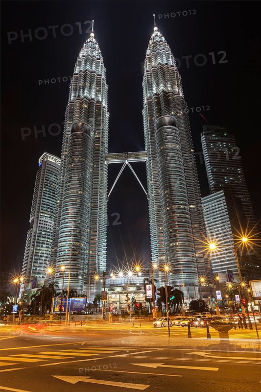KUALA LUMPUR, MALAYSIA, JUNE 19: Petronas Twin Towers in twilight on June 19, 2011 in Kuala Lumpur. They were the tallest building in the world 1998-2004 and remain the tallest twin building
