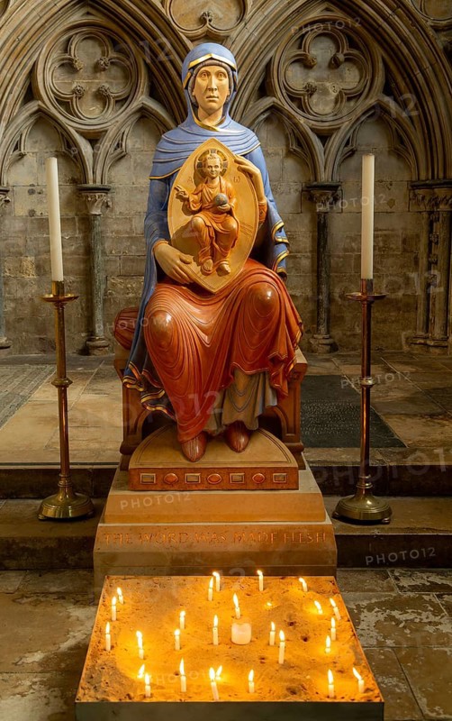 Our Lady of Lincoln statue sculpture Lady Chapel of Lincoln cathedral church, city of Lincoln, Lincolnshire, England, UK