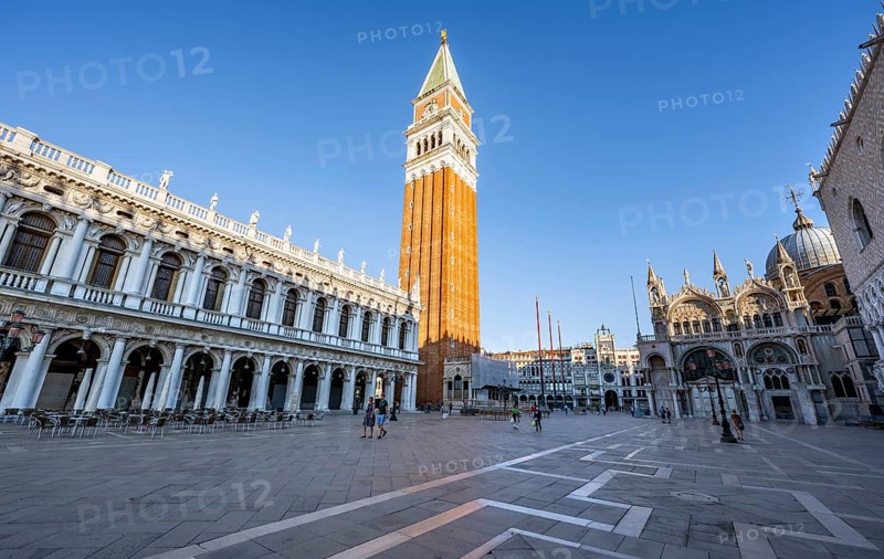Doge's Palace and St Mark's Basilica in Piazetta San Marco, Campanile bell tower, St Mark's Square, Venice, Veneto, Italy