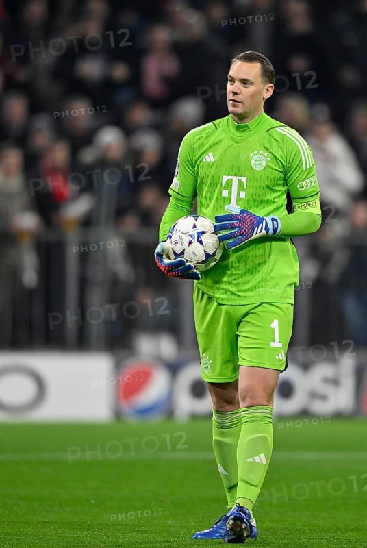 Goalkeeper Manuel Neuer FC Bayern Muenchen FCB (01) with ball, Champions League, Allianz Arena, Munich, Bavaria, Germany