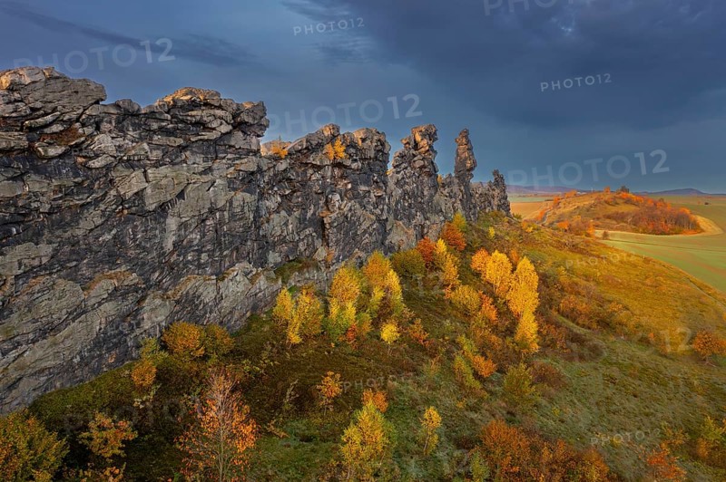 Teufelsmauer, Devil's Wall, eroded sandstone rock formation Mittelsteine near Weddersleben in the Harz Mountains, Saxony-Anhalt, Germany