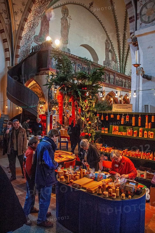 Crafts in the Heiligen Geist Hospital at the Christmas market in Lübeck, Schleswig-Holstein, Germany