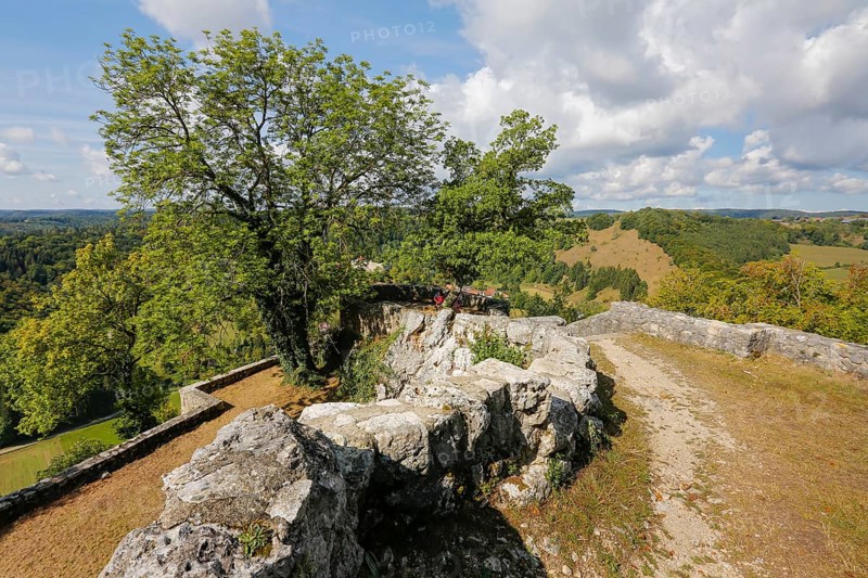 Castle ruins of Hohengundelfingen, ruins of a medieval hilltop castle, former headquarters of the Gundelfingen free noble family, Gundelfingen-Münsingen, Lautertal, Swabian Jura, Reutlingen district, Baden-Württemberg, Germany