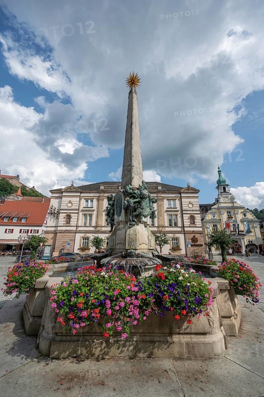 Luitpold Fountain, erected in 1899, market square, Kulmbach, Upper Franconia, Bavaria, Germany