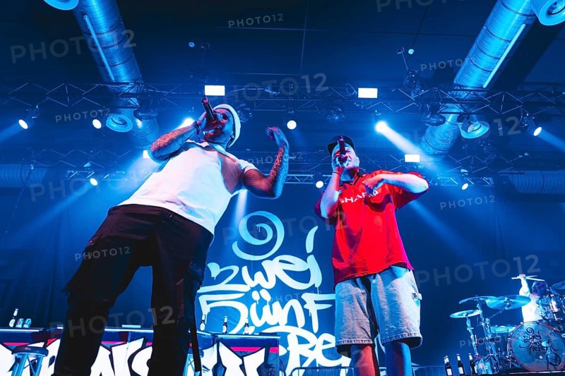 Rapper Daniel Schneezin Schneider and Michael Mike Rohleder from 257ers live in Berlin's Huxleys New World 17.03.2026