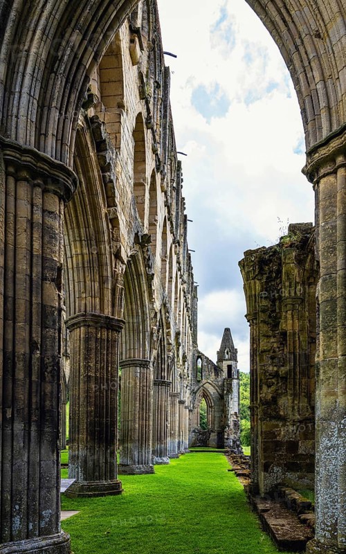 Rievaulx Abbey, North York Moors National Park, North Yorkshire, England, UK