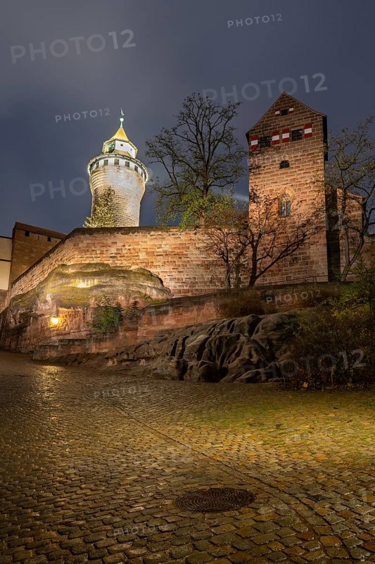 Imperial Castle, Blue Hour, Nuremberg, Middle Franconia, Franconia, Bavaria, Germany