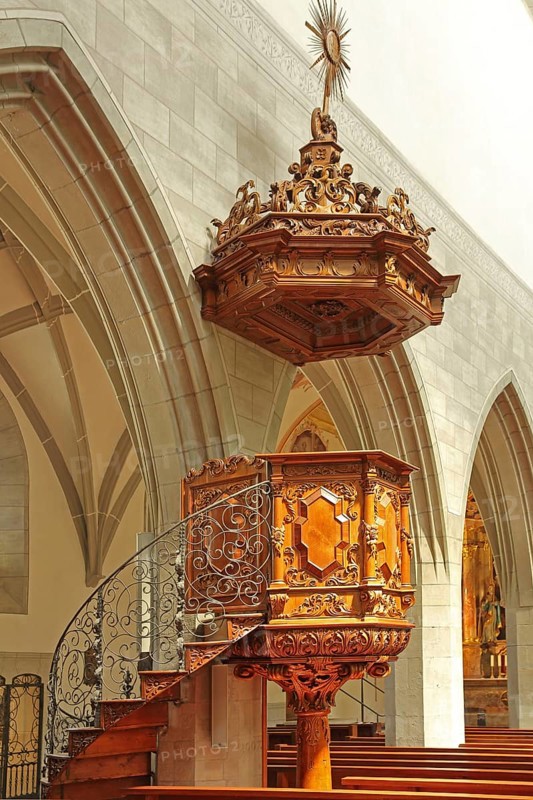 Pulpit with wood carving and decorations, arts and crafts, interior view, Our Lady, Minster, Radolfzell, Untersee, Lake Constance, Lake Constance region, Hegau, Baden-Württemberg, Germany