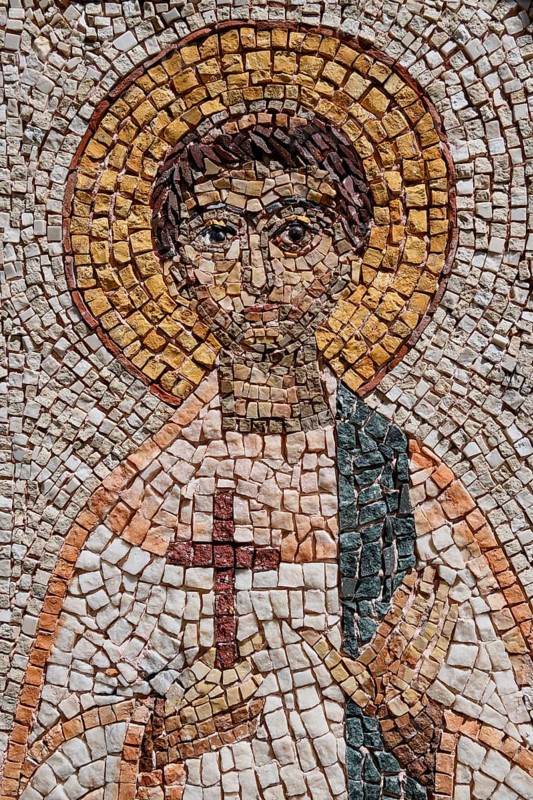 Mosaic of St. James on a house wall, Way of St. James, Vézelay, Département Yonne, Region Bourgogne-Franche-Comté, Burgundy, France