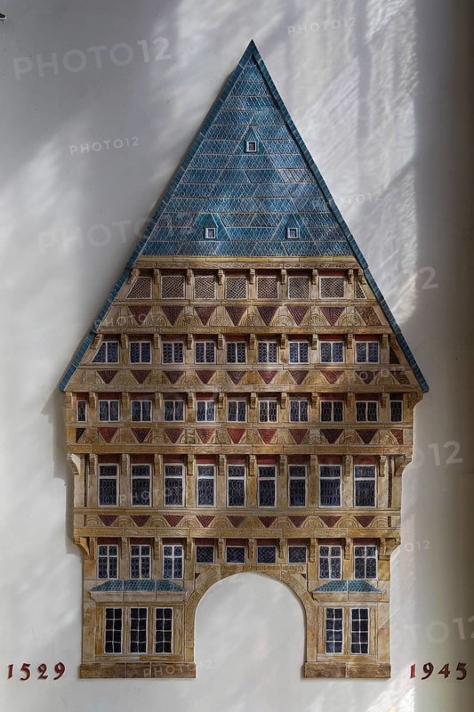 Knochenhaueramtshaus as a ceramic relief from the Hohlt workshop in the town hall, Old Town, Hildesheim, Lower Saxony, Germany