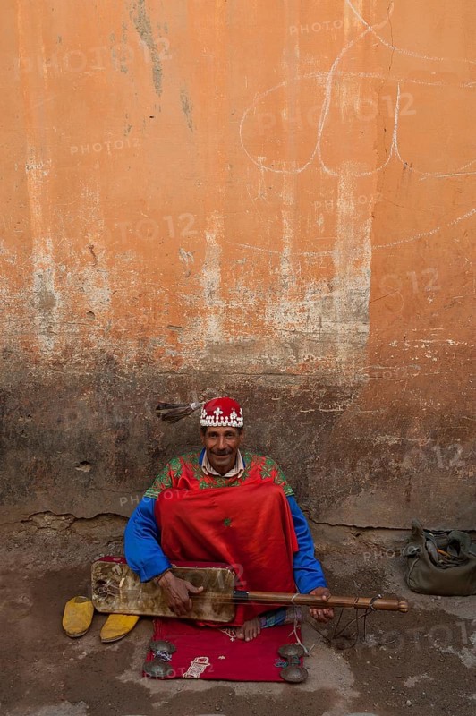 Traditional musician in the medina, man, music, street musician, street music, friendly, travel, holiday, city trip, african, orient, oriental, arab, artist, Marrakech, Morocco