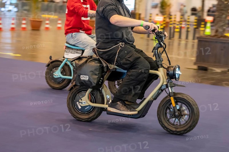 Test drives of new bikes at the public exhibition Fahrrad Essen, in the halls of Messe Essen, retailers and manufacturers show everything about bicycles, e-bikes, accessories, North Rhine-Westphalia, Germany