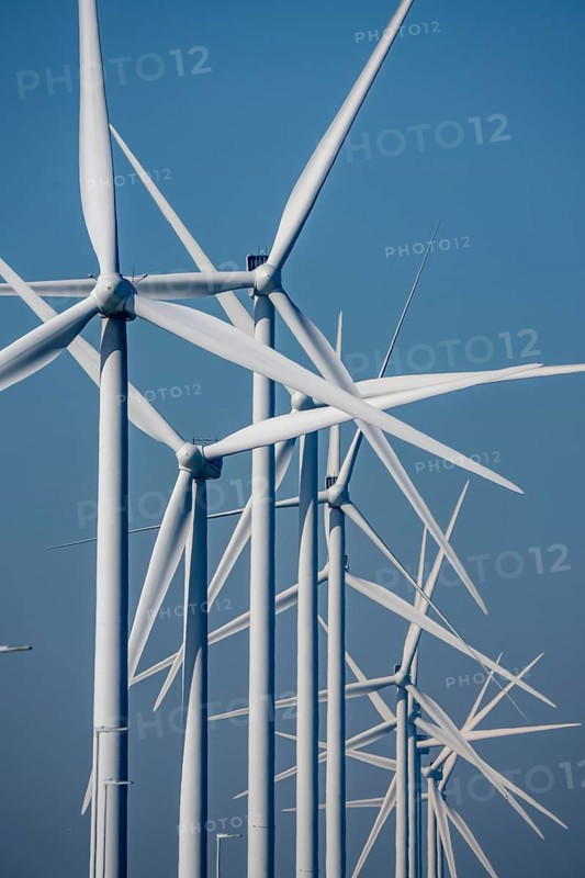 Landtong Rozenburg wind farm, Noordzeeweg, 11 Vestas wind turbines, with an output of 34 MW and an annual result of 117 gigawatts, which corresponds to the consumption of approximately 43, 000 households, on a headland on Nieuwe Waterweg, at Europoort harbour, hub height 130 meters, rotor diameter 26 meters, near Rotterdam, the Netherlands