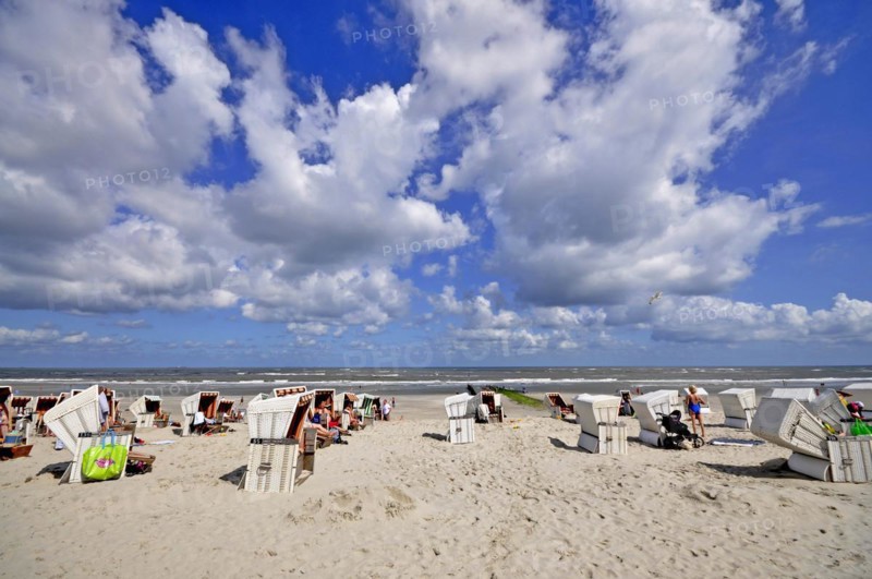Island of Wangerooge, beach chairs on the beach, East Frisia, Lower Saxony, Federal Republic of Germany