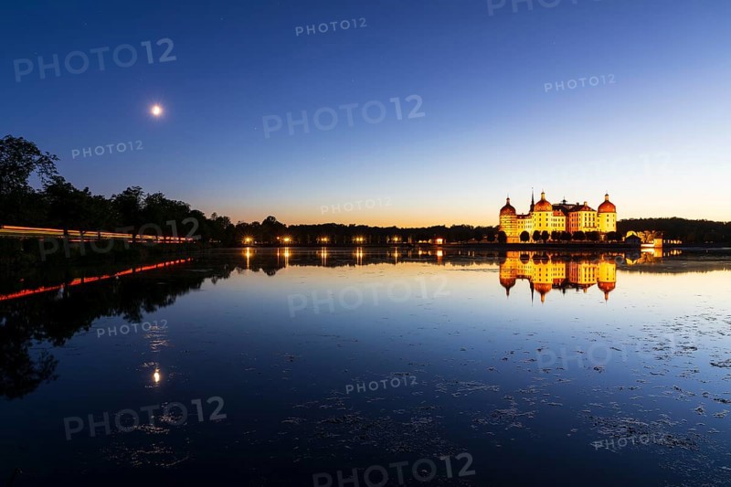 Night view of Moritzburg hunting lodge, Meissen district, Saxony, Germany