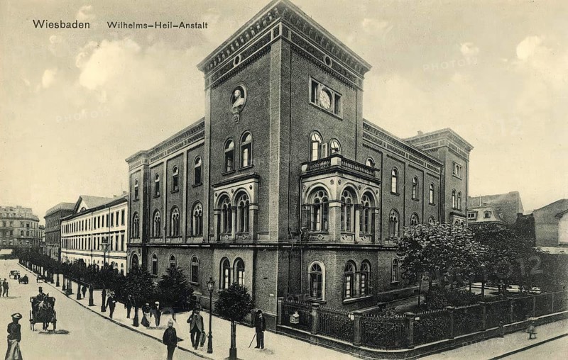 Historical postcard, picture postcard, Wilhelms-Heil-Anstalt in Wiesbaden, Hesse, Germany, digitally enhanced reproduction of an original from around 1900, picture postcard