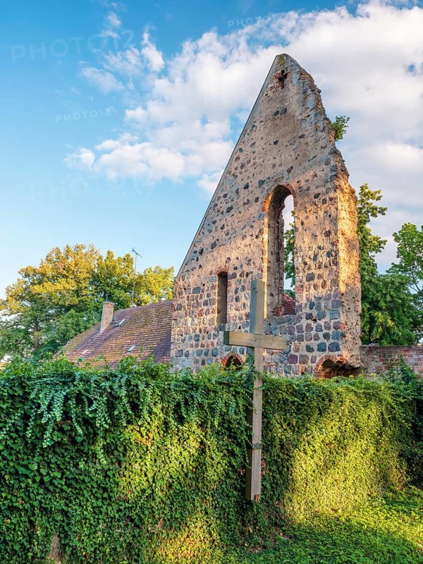 Monastery ruins in the evening light, Lindow (Mark), Brandenburg, Germany