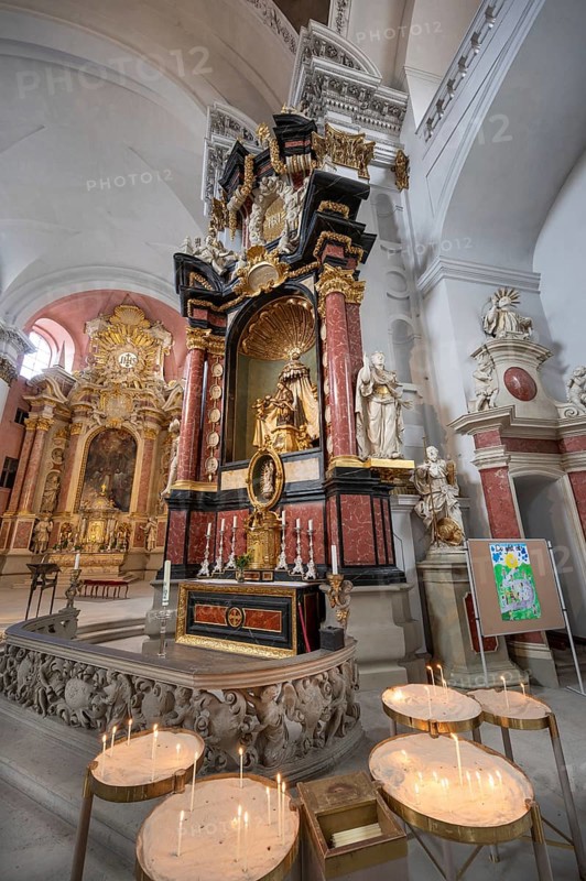Sacrificial candles on the side altar in the baroque church of St Martin, Grüner Markt, Bamberg, Upper Franconia, Bavaria, Germany
