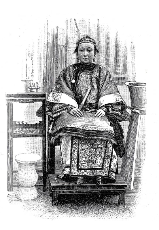 Woman in China from the higher classes, around 1896, illustration, reproduction from a model from the 19th century. Authentic, file restored for optimal use, exact date of original unknown, historical, person in traditional clothing sitting on a wooden chair in a richly furnished room