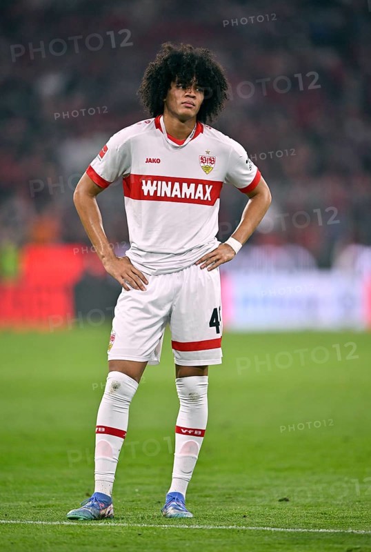 Anrie Chase VfB Stuttgart (45) disappointed, Allianz Arena, Munich, Bavaria, Germany