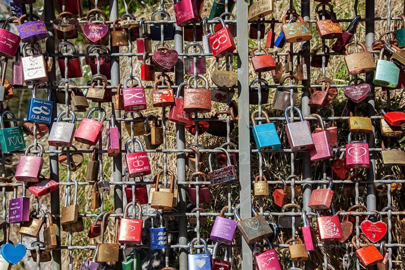 Love locks, bridge at the Lech Falls, Füssen, Ostallgäu, Allgäu, Bavaria, Germany