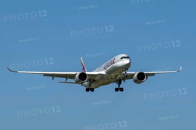 Aircraft Qatar Airways, A7-ALM, Airbus A350-900