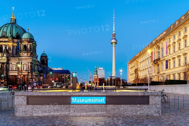 Night shots, Berlin Mitte, escalators and underground station Museumsinsel, Berlin, Germany