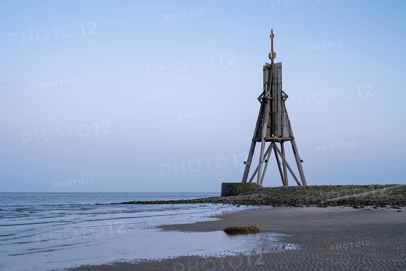 Kugelbake, landmark, twilight, low tide, North Sea, Lower Saxony Wadden Sea National Park, Cuxhaven, Lower Saxony, Germany