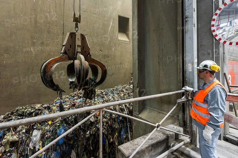 Garbage, household waste, waste separation, waste incineration, waste incineration plant, energy, TREA, Eschbach, Breisgau, Baden-Württemberg, Germany